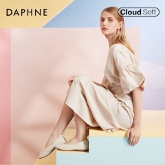 Daphne/达芙妮2020春季新品简约纯色奶奶鞋优雅纯色舒适单鞋