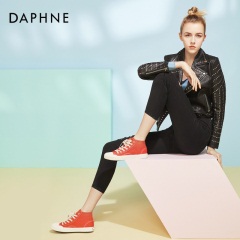 Daphne/达芙妮秋纯色趣味字母时尚帆布鞋圆头橡胶底休闲鞋