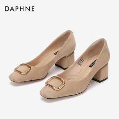 Daphne/达芙妮2020新款春单中年女鞋妈妈鞋粗跟饰扣单鞋绒面女鞋