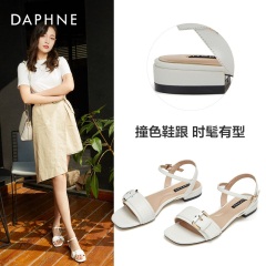 达芙妮2020年夏季新款女鞋精美方扣2cm低跟简约方头一字带凉鞋ins