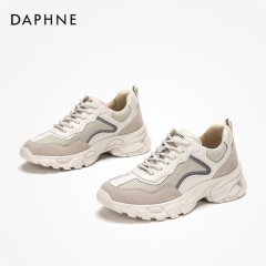 Daphne/达芙妮秋冬米白复古老爹鞋拼接网面厚底运动鞋