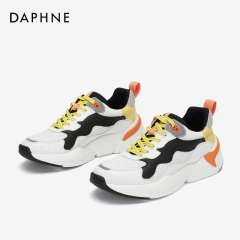 Daphne/达芙妮2020春运动鞋女撞色拼接透气轻盈厚底增高休闲鞋