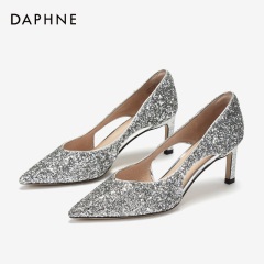 Daphne/达芙妮2020春新品闪亮耀眼宴会鞋高跟鞋优雅灵动璀璨婚鞋