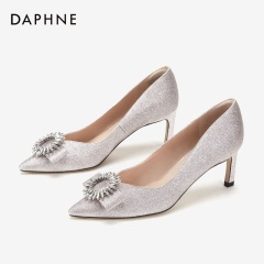 Daphne/达芙妮2020春浅口单鞋猪皮内里宴会鞋闪耀钻扣婚鞋高跟鞋