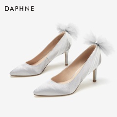 Daphne/达芙妮2020春季新品羽毛饰花性感浅口优雅时装单鞋