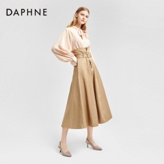 Daphne/达芙妮2020春夏新款女鞋优雅亮眼钻扣一字扣后空包头凉鞋