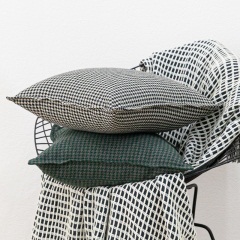 黑白千鸟格橙色靠枕北欧现代简约美式沙发抱枕设计师样板房几何