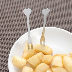 1加厚不锈钢小叉子儿童水果叉创意韩国西餐沙拉蛋糕二齿叉餐具套装