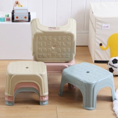 1塑料凳子矮凳家用卧室成人创意简约字母小凳子儿童可爱小板凳脚凳